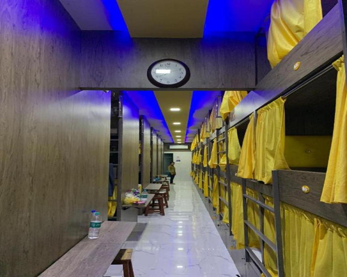 Neenava Dormitory Bombaj Zewnętrze zdjęcie